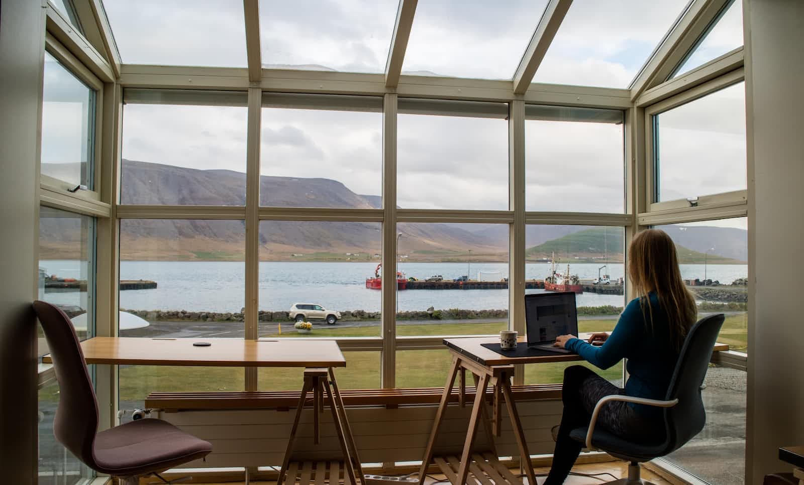 Remote Work vs. Office Work: Which Is Right for You?